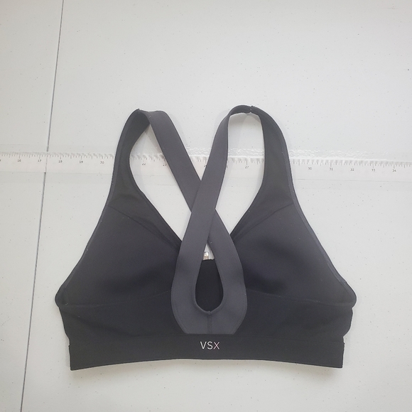 Victoria's Secret Sports Bra - Picture 3 of 6